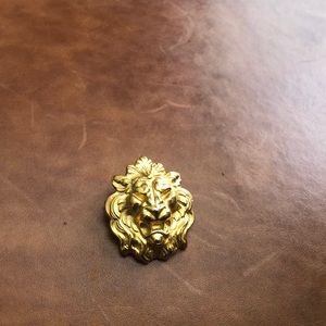 COPY - Lion Brooch